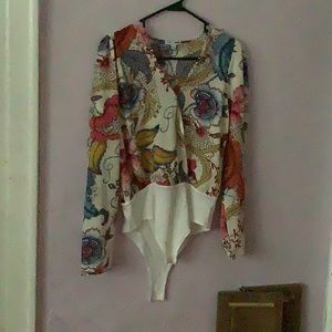 I m selling spandex long sleeve shirt I’m Fashion Nova